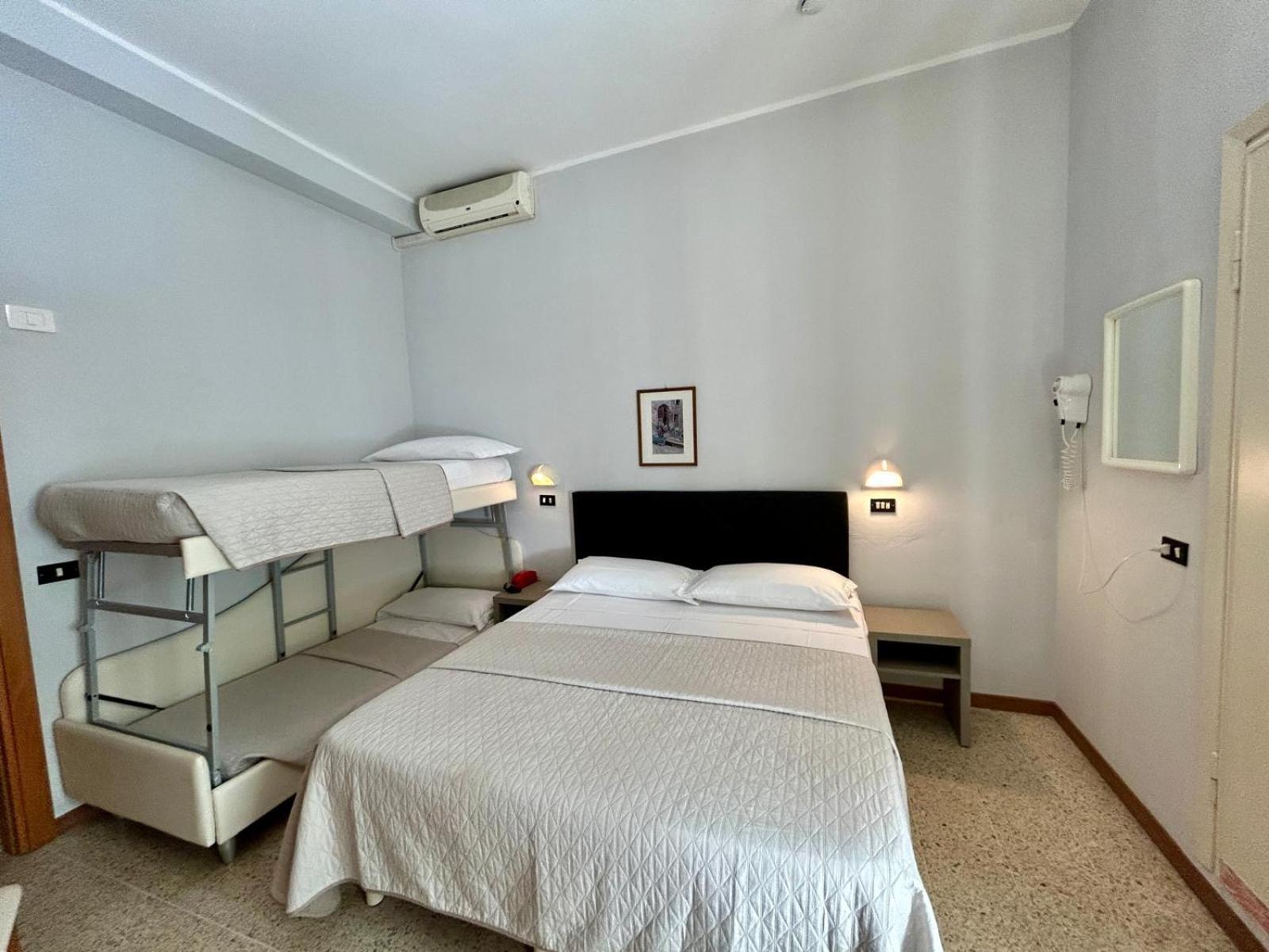 Hotel La Pergola Bellaria-Igea Marina Ngoại thất bức ảnh