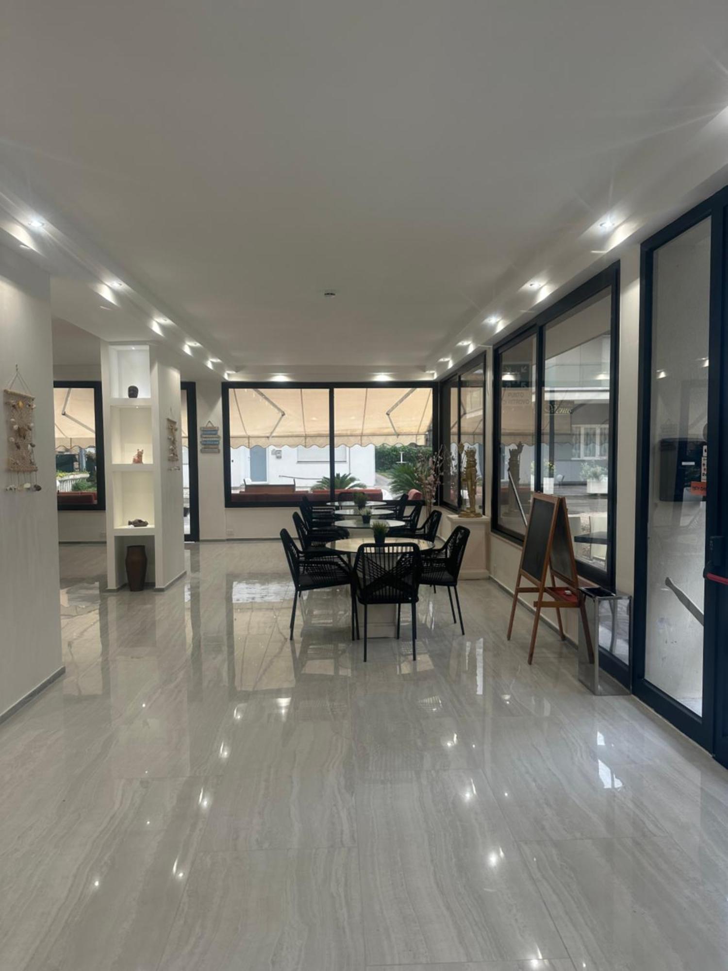 Hotel La Pergola Bellaria-Igea Marina Ngoại thất bức ảnh