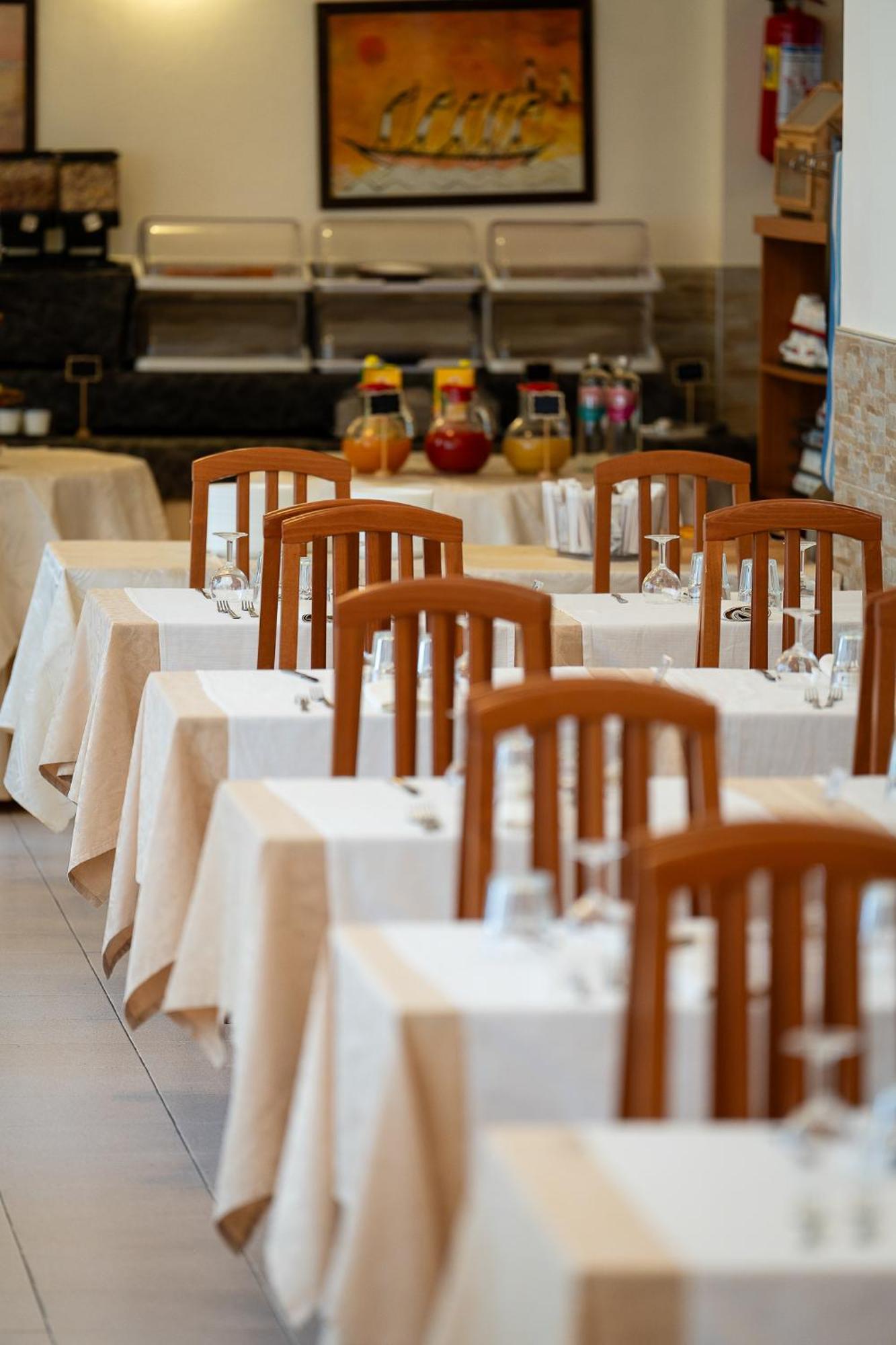 Hotel La Pergola Bellaria-Igea Marina Ngoại thất bức ảnh