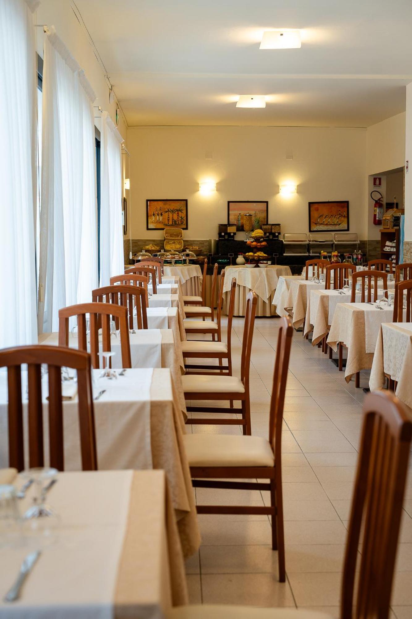 Hotel La Pergola Bellaria-Igea Marina Ngoại thất bức ảnh