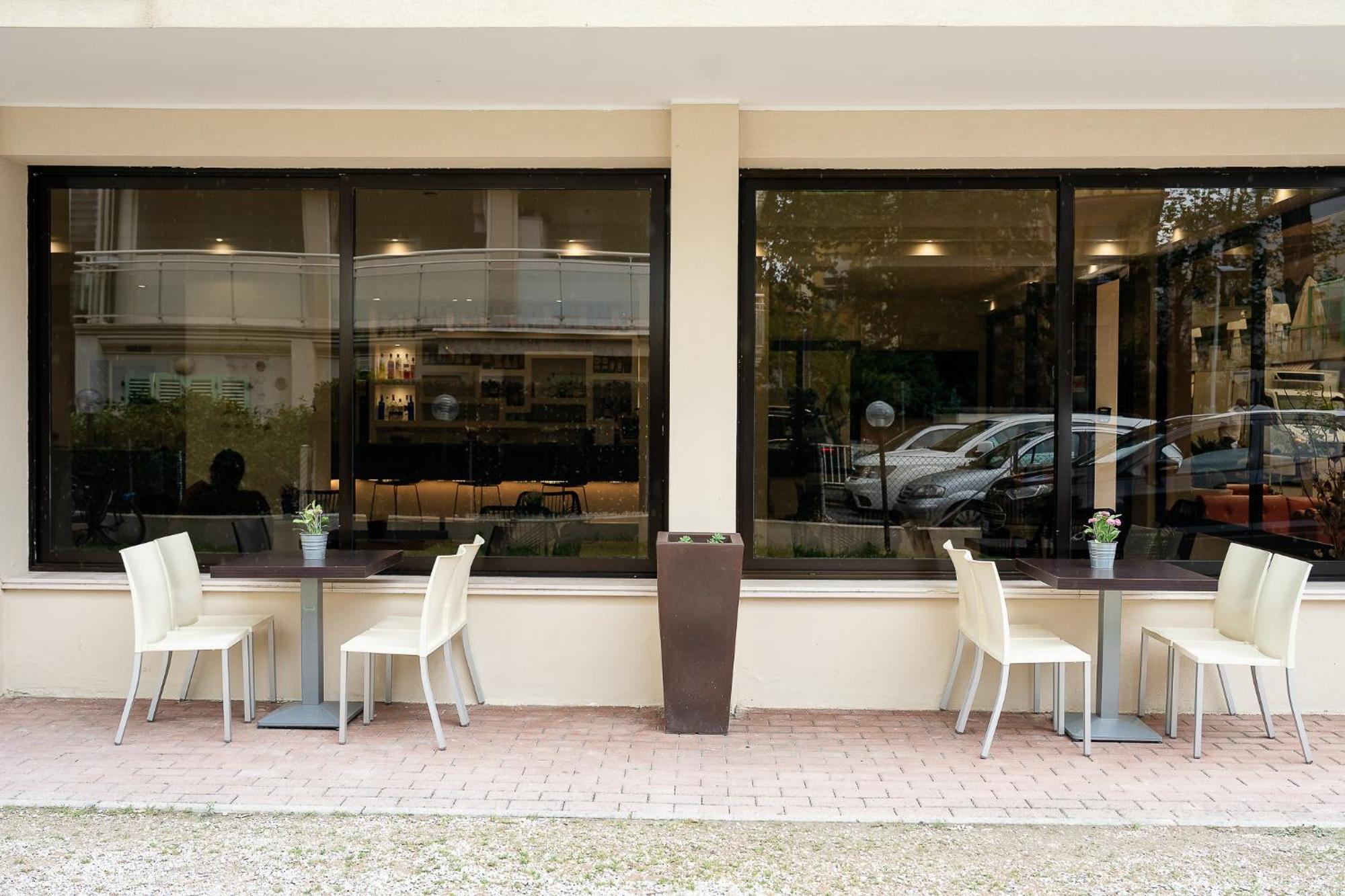 Hotel La Pergola Bellaria-Igea Marina Ngoại thất bức ảnh