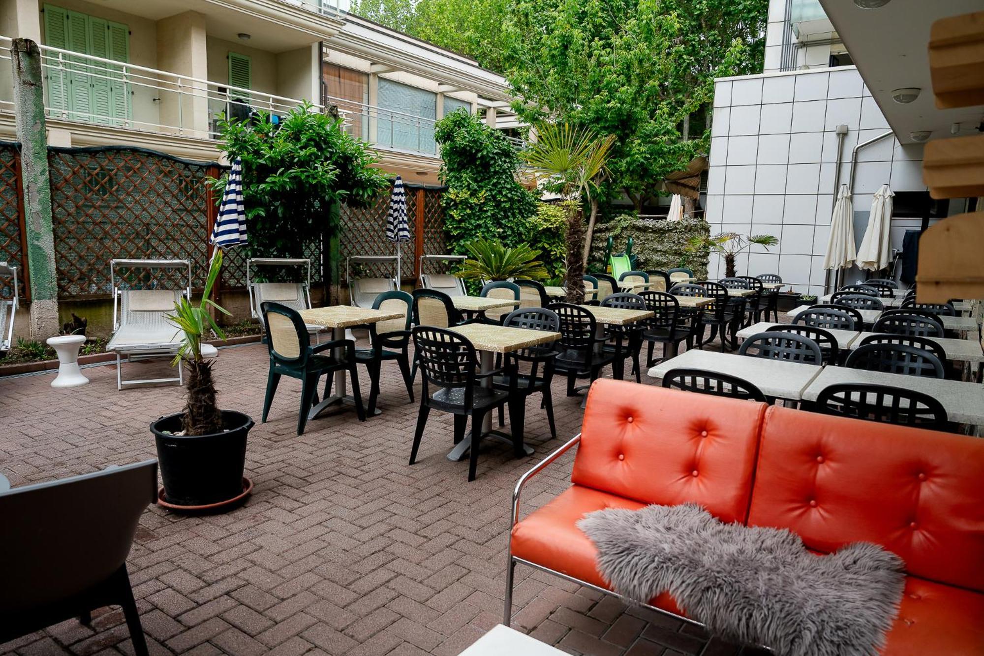 Hotel La Pergola Bellaria-Igea Marina Ngoại thất bức ảnh