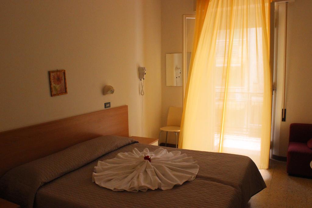 Hotel La Pergola Bellaria-Igea Marina Ngoại thất bức ảnh