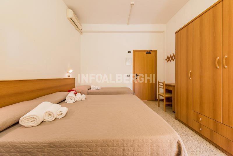 Hotel La Pergola Bellaria-Igea Marina Phòng bức ảnh